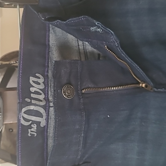 The Diva Flare jeans circa 2010 - Picture 5 of 8